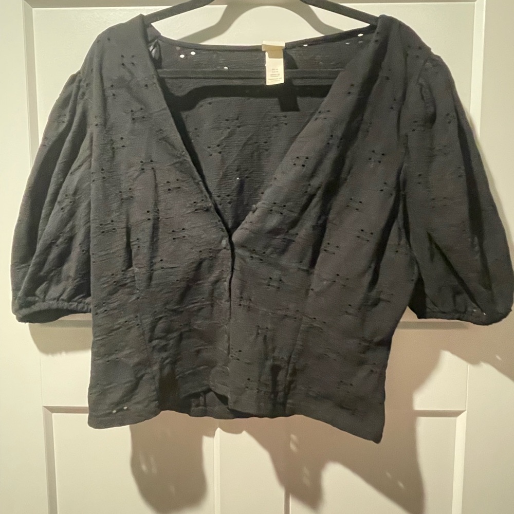 Zara Black linen blend Eyelet V-Neck Puff Sleeve Top